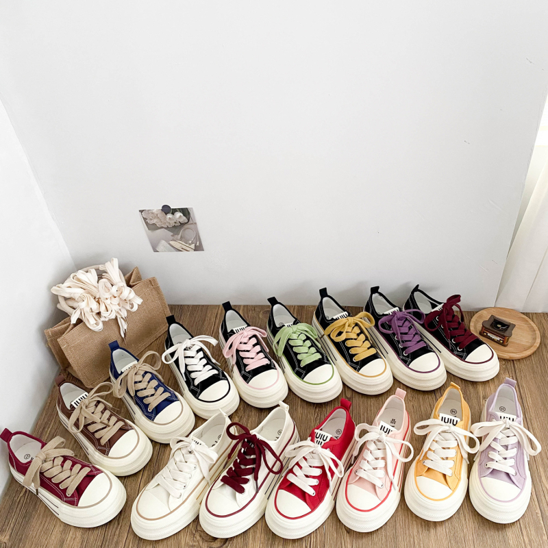 Moterų drobiniai sportbačiai, žemas viršus, vulkanizuota stora gumos pada, raišteliai, kvėpuojanti vidinė medžiaga