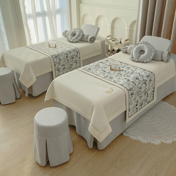 Prekrivka za krevet, set od četiri dijela, mješavina poliestera i pamuka, vez i satenska tkanina, reaktivno tiskanje i bojenje