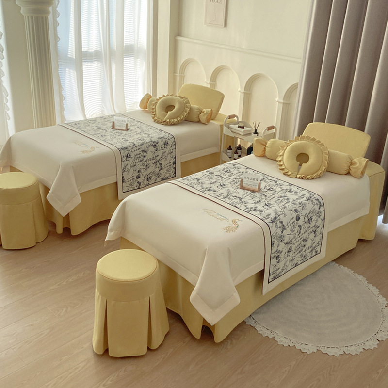 Prekrivka za krevet, set od četiri dijela, mješavina poliestera i pamuka, vez i satenska tkanina, reaktivno tiskanje i bojenje