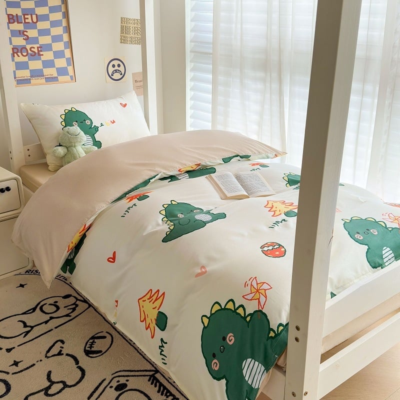 Studentų bendrabutyje patalynės komplektas: trijų dalių, animacinio atspaudo, reagavimo dažymas, paprastas audinys, svoris 1 kg