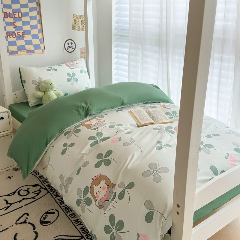 Studentų bendrabutyje patalynės komplektas: trijų dalių, animacinio atspaudo, reagavimo dažymas, paprastas audinys, svoris 1 kg