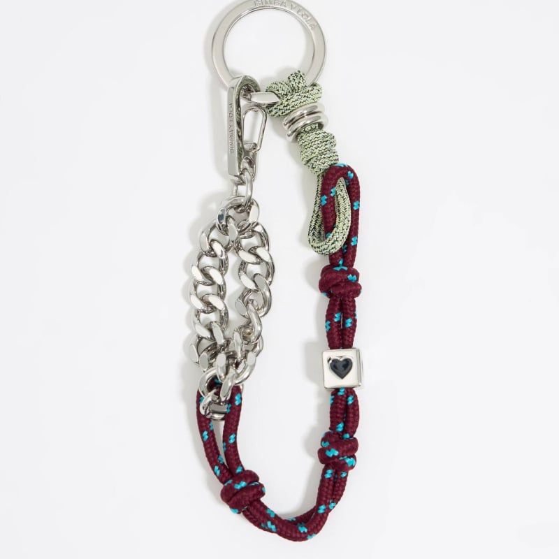 Nothing koti ripats sulamist — kevad 2025, tänavakunsti stiil, ühevärviline muster