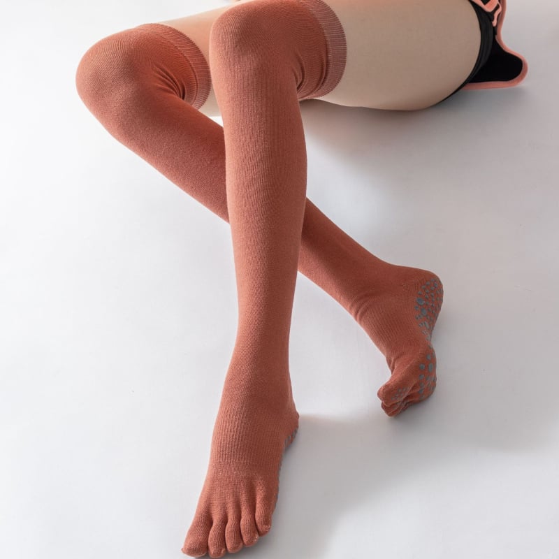 Moteriškos kelio aukštos jogos kojinės su penkiais pirštais, neslystantis, sugeria prakaitą, atsparumas trintims, storesnė medvilnė