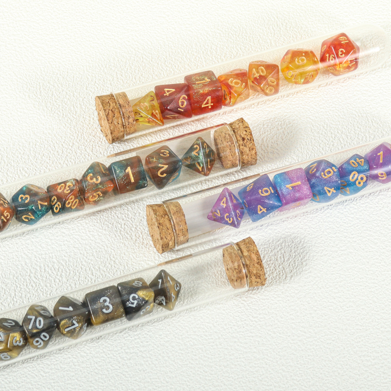 7-dijelni akrilni višefacetni set kockica za stolne RPG (D&D)