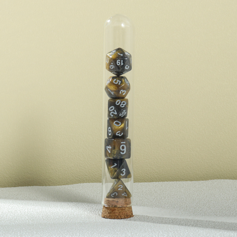 7-dijelni akrilni višefacetni set kockica za stolne RPG (D&D)