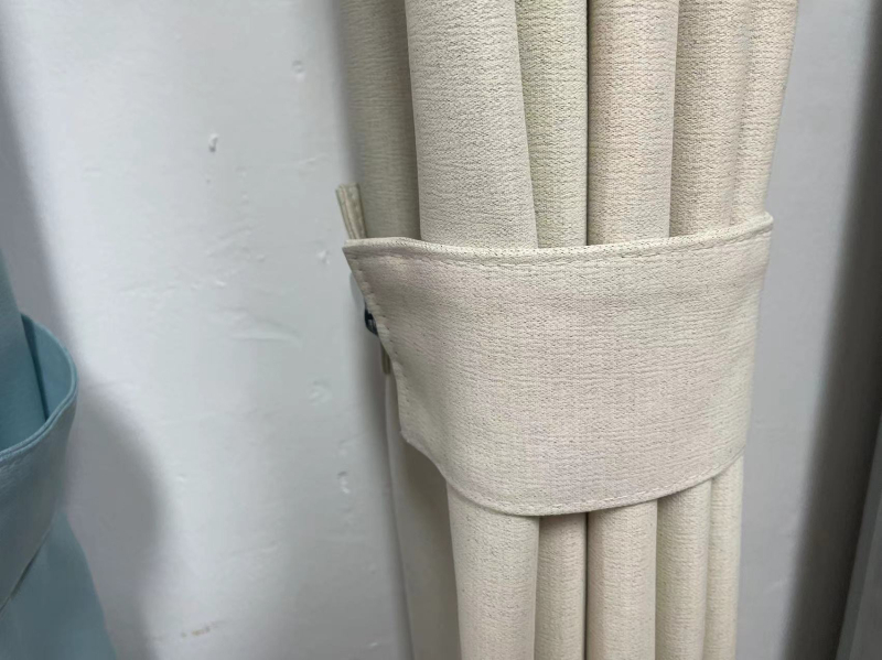 Komplet kaiševa za zavjese (2 komada) s magnetskim kopčama, Velcro trakama i užetom za pohranu zavjesa – Tkanina