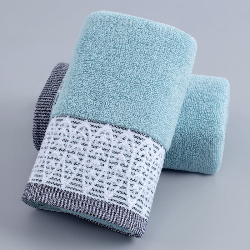 Jacquard pamukani ručnik za lice u darovnom paketu s logom; težina 100–120 g; 32 vlakana prediva; jacquard tkanina; 100% pamuk