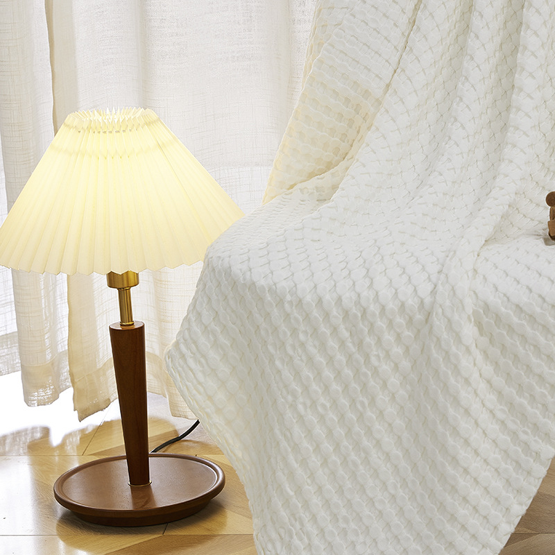 Skandináv stílusú kanapé pléd, waffle kötésű, 50% bambuszrost + 50% pamut, kevesebb mint 300 g, minden évszakra alkalmas.