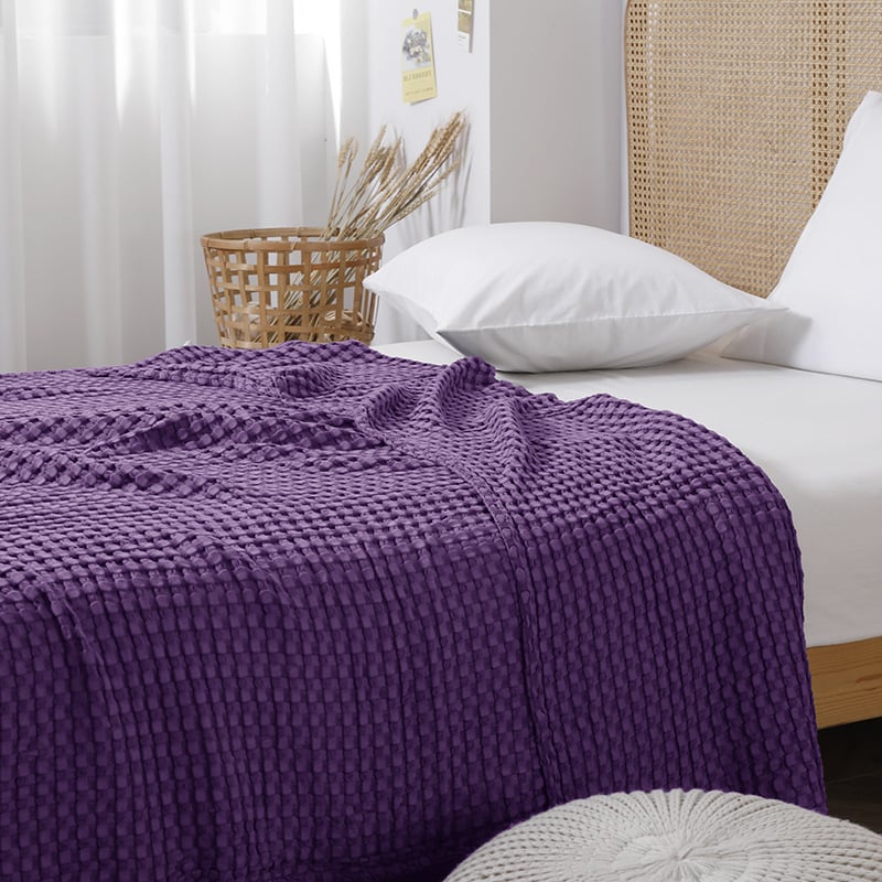 Skandináv stílusú kanapé pléd, waffle kötésű, 50% bambuszrost + 50% pamut, kevesebb mint 300 g, minden évszakra alkalmas.