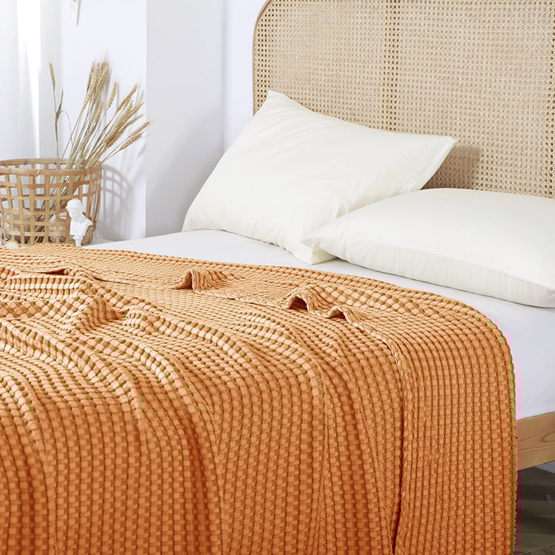 Skandináv stílusú kanapé pléd, waffle kötésű, 50% bambuszrost + 50% pamut, kevesebb mint 300 g, minden évszakra alkalmas.