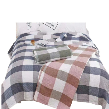 Kolm kihti marli-pleed, 99% puuvill, reaktiivne värvimine, geomeetriline muster, kaal 1,05–1,50 kg, kevad–sügis