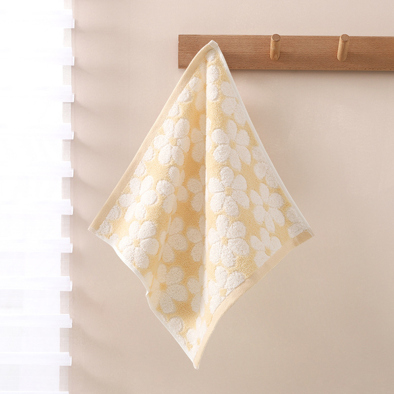 Medvilnės Jacquard kvadratinis rankšluostis, absorbcija 21–25 s, svoris 45 g, pritaikymas galimas