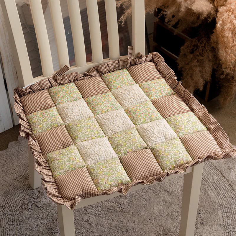 Koreai stílusú székpárna virágos mintával, pántokkal