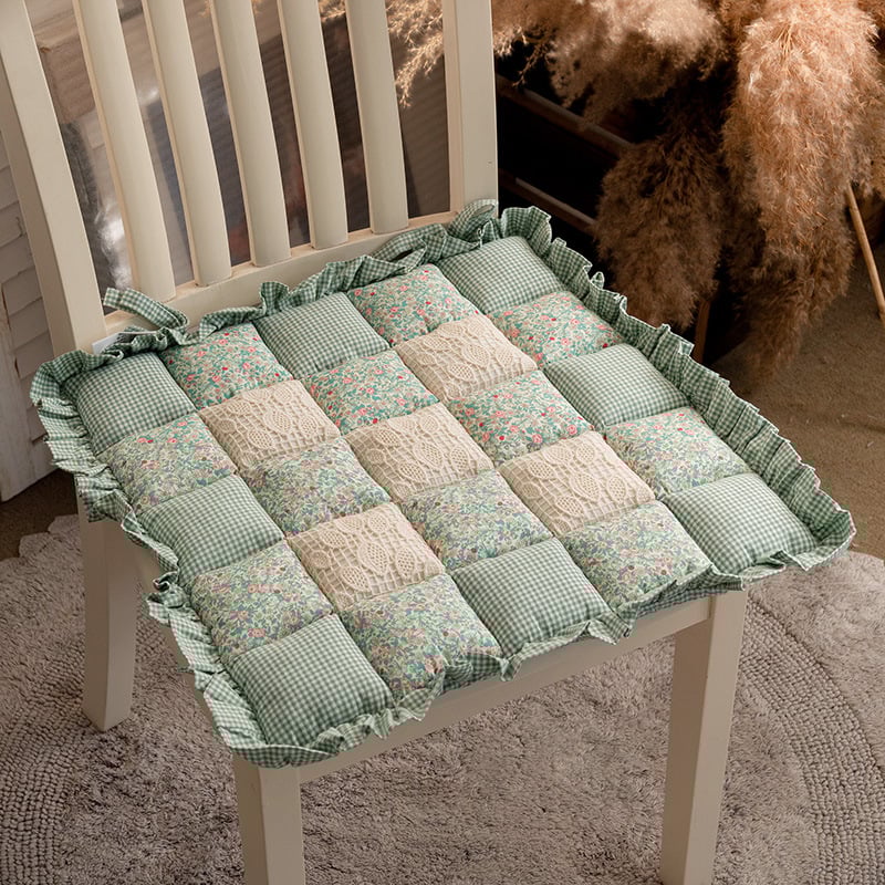 Koreai stílusú székpárna virágos mintával, pántokkal