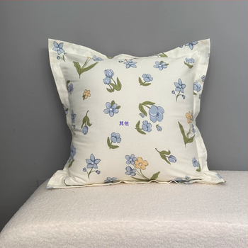Párnahuzat pamutszövetből, poliészter töltőanyag, pastorális virágmintás, szövött anyag, négyzet alakú