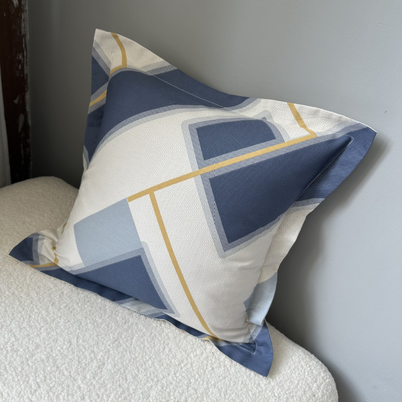 Párnahuzat pamutszövetből, poliészter töltőanyag, pastorális virágmintás, szövött anyag, négyzet alakú