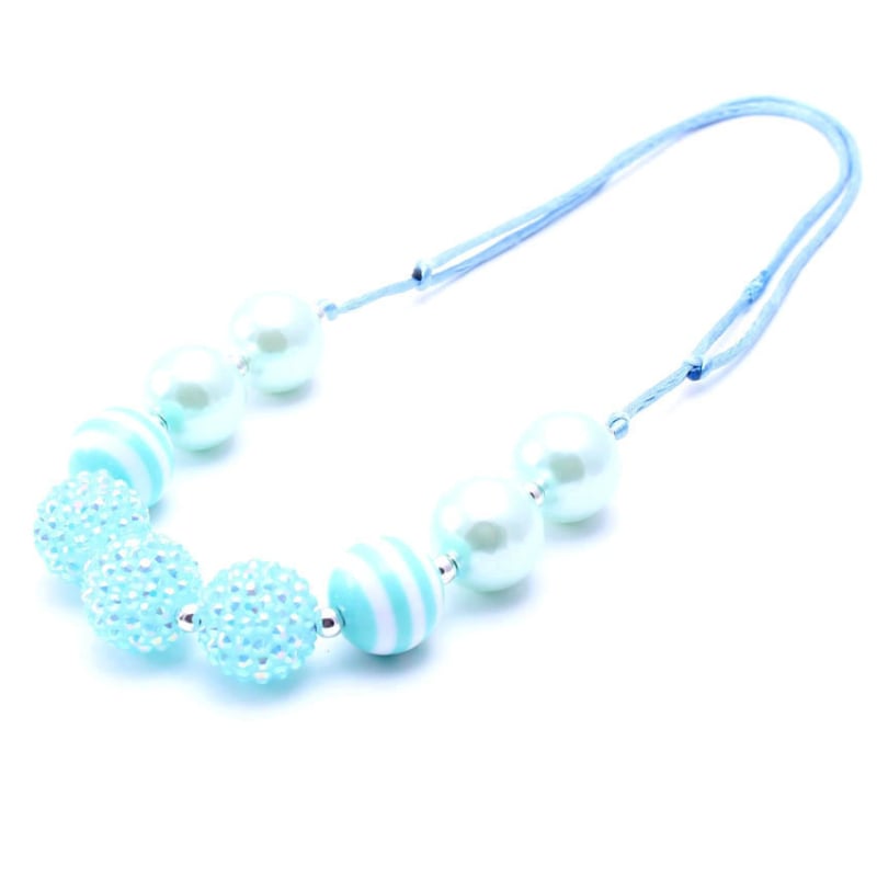 Gyermekeknek szóló nyaklánc - gyanta/plasztik gyöngyök, gyöngy lánc, állítható zsinór, egyedi csomagolás