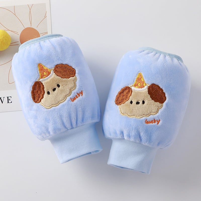 Vaikų rankovinės apsauginės nuo nešvarumų, rudens–žiema, animacinis piešinys, siuvinės, poliesterio pluoštas