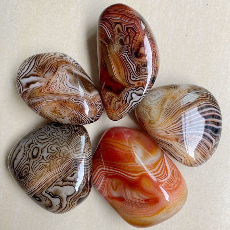 Agāta kulons ar dabisku akmeni, polēta virsma, dabiskā forma, karājams dekors, jauns ķīniešu stils