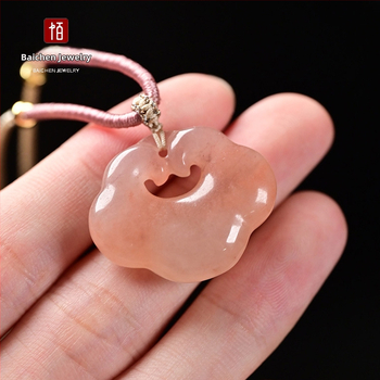 Dabas jads kulons, ģeometriska forma, slīpēts un polēts