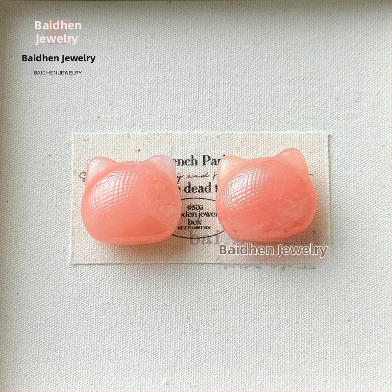 Dabas jads kulons, ģeometriska forma, slīpēts un polēts