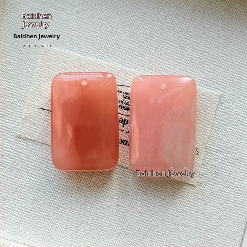 Dabas jads kulons, ģeometriska forma, slīpēts un polēts