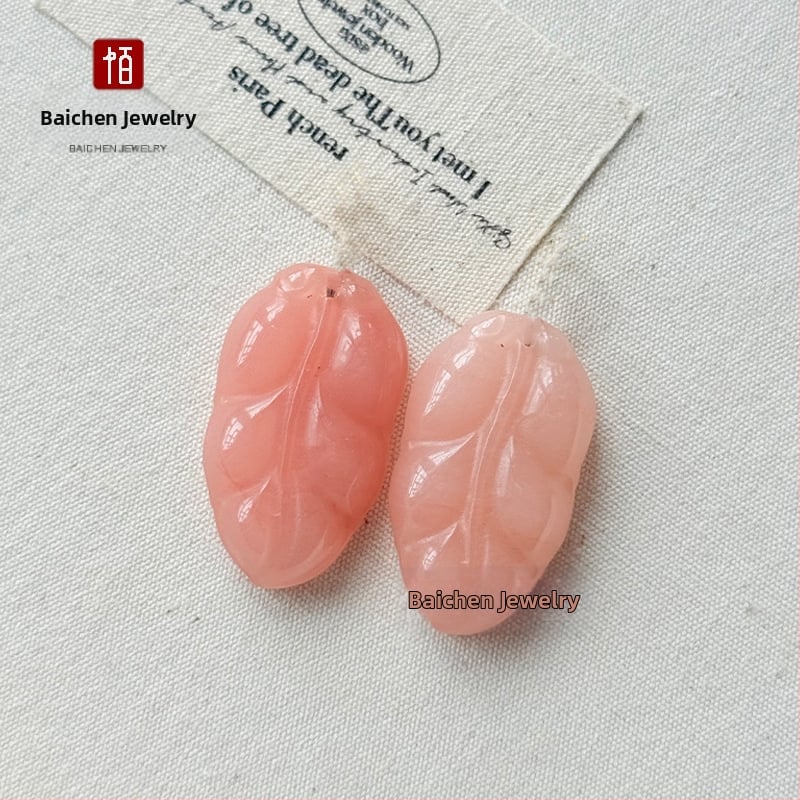 Dabas jads kulons, ģeometriska forma, slīpēts un polēts