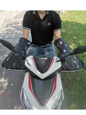 Lielas elektriskā motocikla saules aizsardzības cimdi ar vēja un ūdens izturību pavasarim un rudenim — Zīmols Unique; Materiāls: Cits; Importēts: Nē; Lietošana: Velosipēdu cimdi