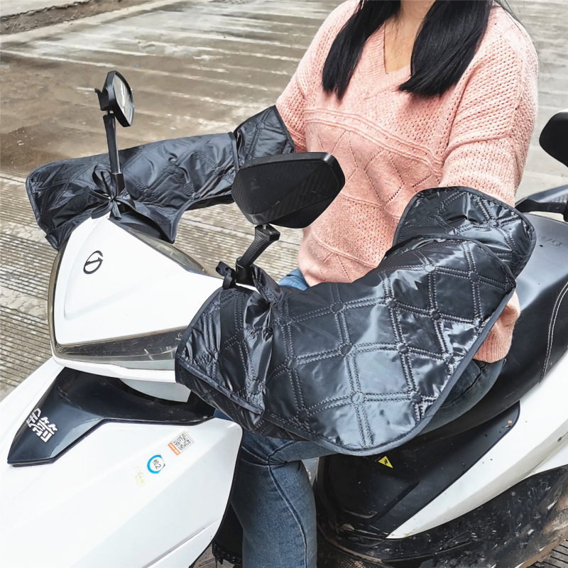 Lielas elektriskā motocikla saules aizsardzības cimdi ar vēja un ūdens izturību pavasarim un rudenim — Zīmols Unique; Materiāls: Cits; Importēts: Nē; Lietošana: Velosipēdu cimdi