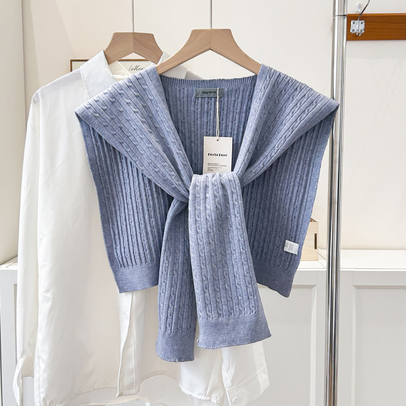 Kötött sál, monokróm minta, 45 cm szélesség, melegen tart