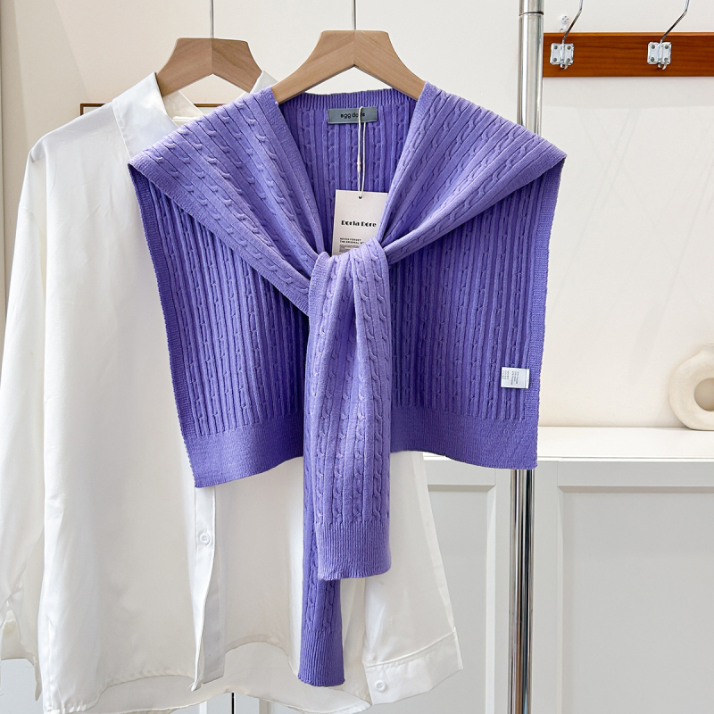 Kötött sál, monokróm minta, 45 cm szélesség, melegen tart