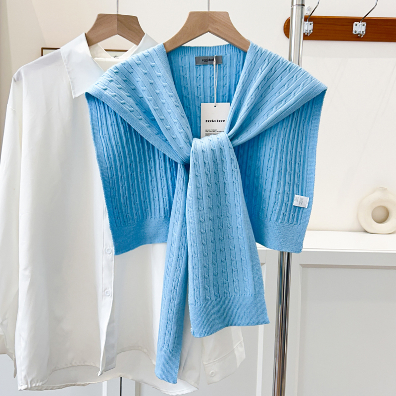 Kötött sál, monokróm minta, 45 cm szélesség, melegen tart