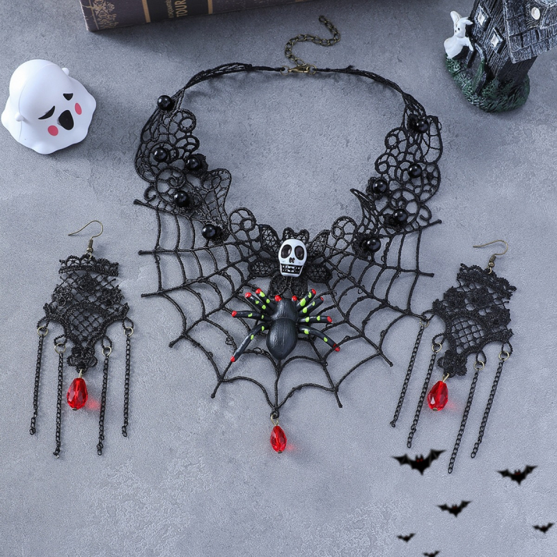 Gotički Halloween ogrlica s šupljom lubanjom i cvijećem