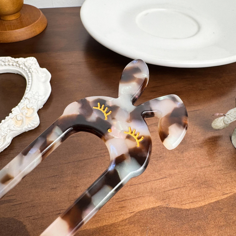 Hajcsat ecetsav lemezből, pillangó mintával, felület spray-festett, rögzítés típus: grip, beépítés nélküli, elegáns stílus — Duowei