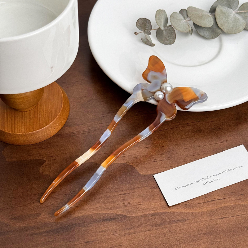 Hajcsat ecetsav lemezből, pillangó mintával, felület spray-festett, rögzítés típus: grip, beépítés nélküli, elegáns stílus — Duowei