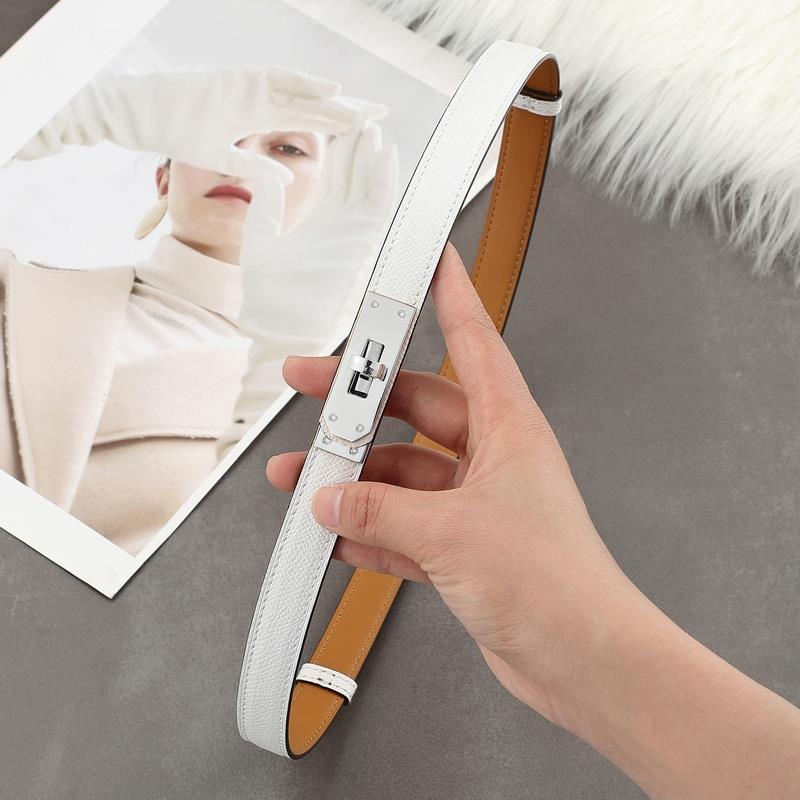 Kelly női öv valódi bőrből | első osztályú tehénbőr; övcsat anyaga: ötvözet; záródás: csattal; szélesség kevesebb, mint 2 cm; stílus: üzleti, elegáns, univerzális