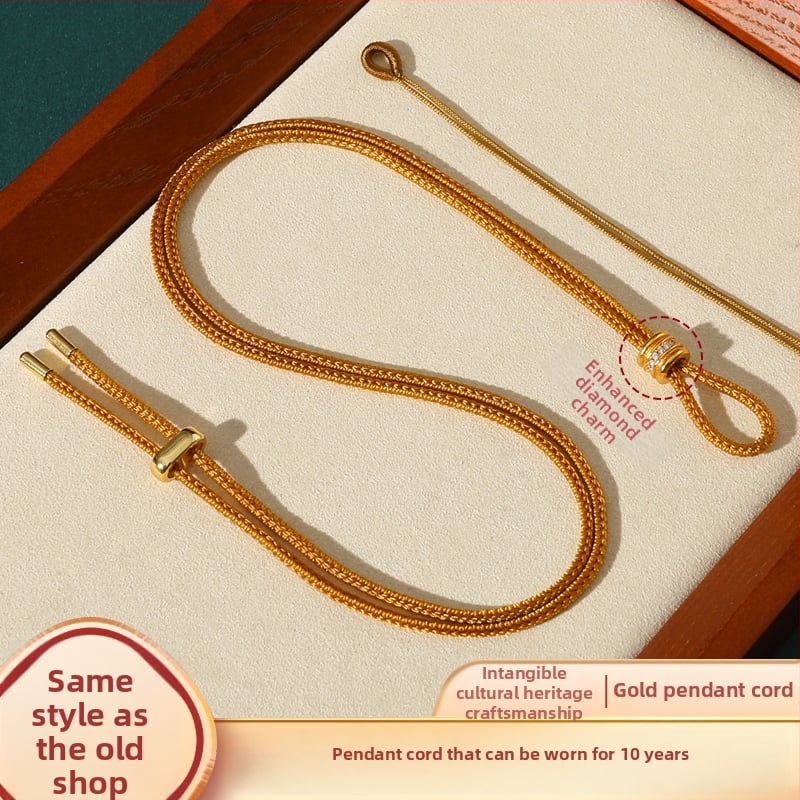 Rankų mezginiai jadeito pakabukas su virvele, su aštuonių lobynų kompasu, taikos motyvu ir moliūgo akcentu (Kilmė: Lianyungang; Medžiaga: medvilnė ir linas; Apdorojimas: rankinis mezginys)