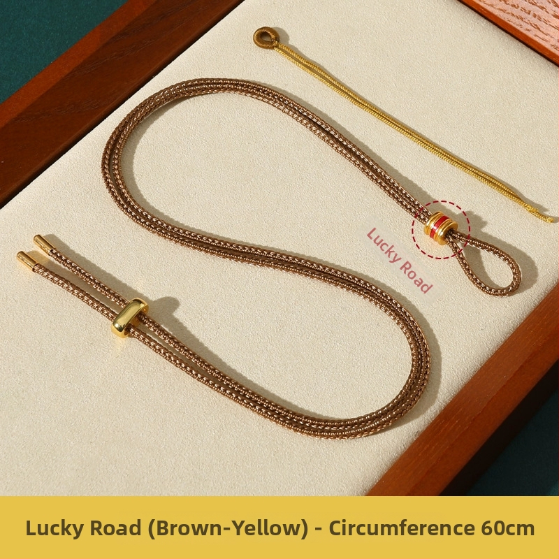 Rankų mezginiai jadeito pakabukas su virvele, su aštuonių lobynų kompasu, taikos motyvu ir moliūgo akcentu (Kilmė: Lianyungang; Medžiaga: medvilnė ir linas; Apdorojimas: rankinis mezginys)