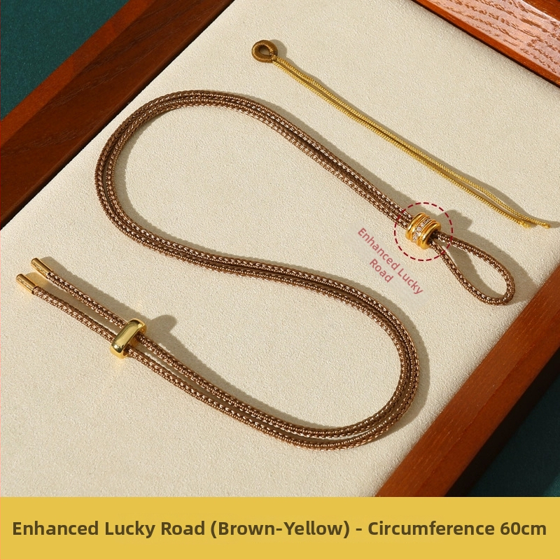 Rankų mezginiai jadeito pakabukas su virvele, su aštuonių lobynų kompasu, taikos motyvu ir moliūgo akcentu (Kilmė: Lianyungang; Medžiaga: medvilnė ir linas; Apdorojimas: rankinis mezginys)