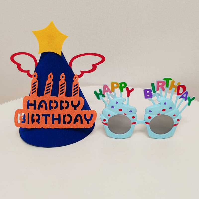 Vaikų gimtadienio skrybėlė iš filco – šventinis stilius, rekvizitai vietos dekoracijai