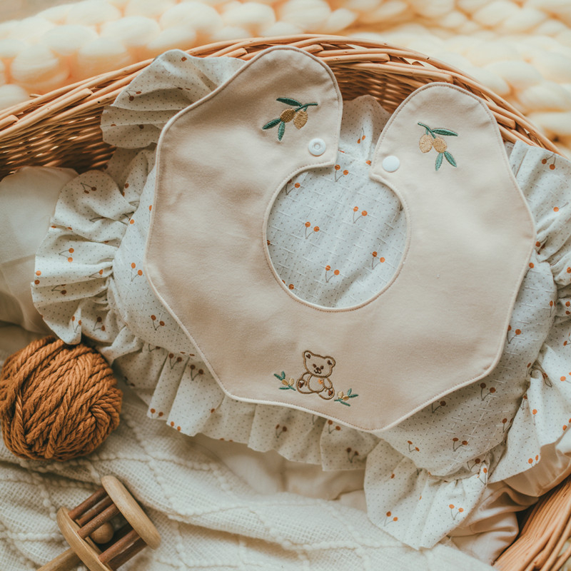 Baby bib s 360° rotacijom, vodootporan materijal od pamuka preko 95%, crtani uzorak, za dob 0–3 godine