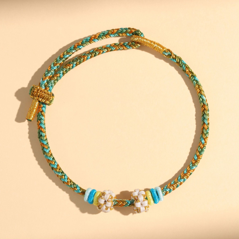 Unisex narukvica kineskog stila, ručno izrađena na crvenoj užadi - ukras za ruku