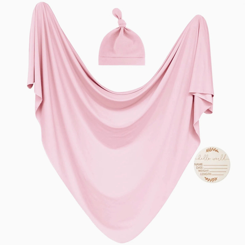 Xiduray Set de trei piese pentru nou-născuți — pătură de înfășat, căciulă pentru bebeluți, carduri lunare; țesătură amestecată; model în carouri; pentru 0–12 luni; lansare primăvara 2025