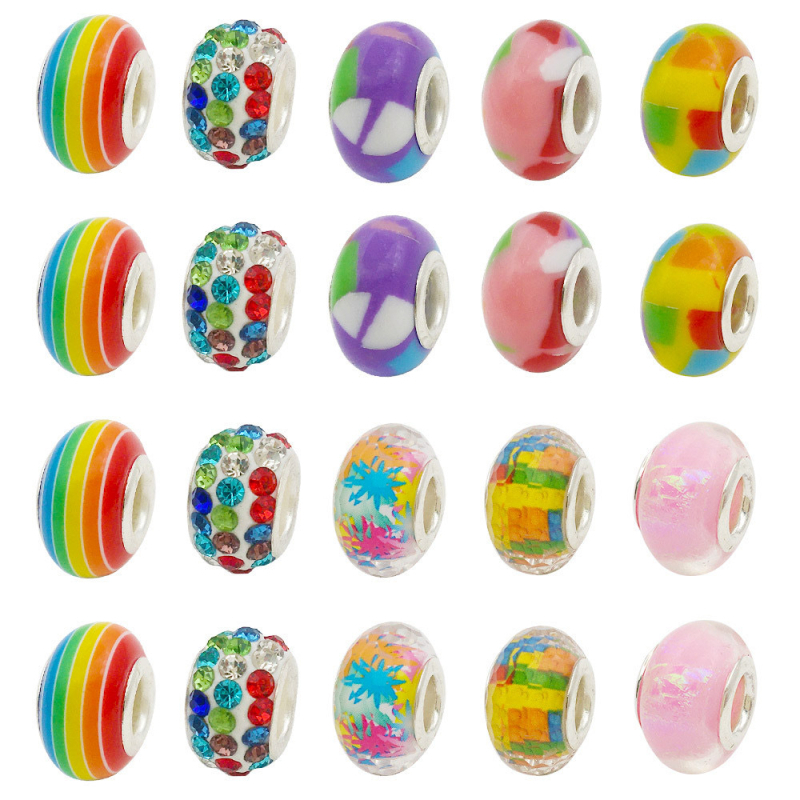 DIY gyerekeknek karkötőgyöngy készlet, elektroplattolt felületű vegyes anyagú gyöngyökkel és rajzfilmfigurás charmokkal