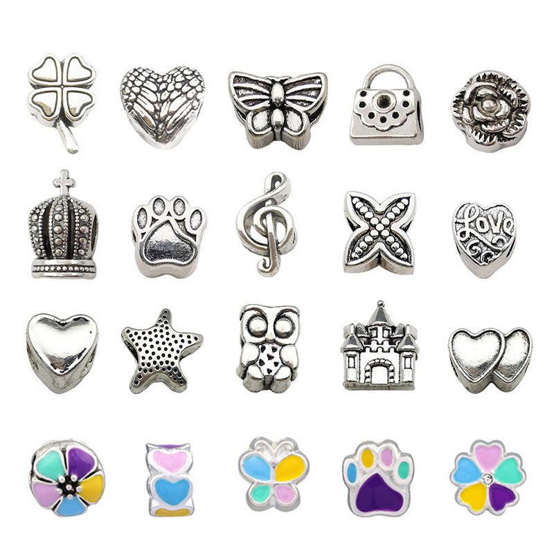 DIY gyerekeknek karkötőgyöngy készlet, elektroplattolt felületű vegyes anyagú gyöngyökkel és rajzfilmfigurás charmokkal