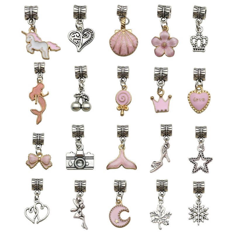 DIY gyerekeknek karkötőgyöngy készlet, elektroplattolt felületű vegyes anyagú gyöngyökkel és rajzfilmfigurás charmokkal