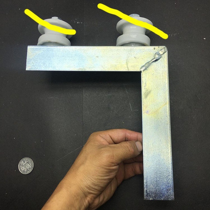 Trikampis geležinis kabelių laikiklis išoriniam sienai - Yangtang, modelis: Įvairūs