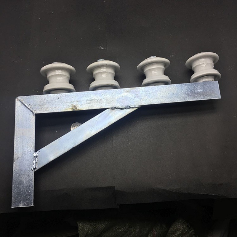 Trikampis geležinis kabelių laikiklis išoriniam sienai - Yangtang, modelis: Įvairūs