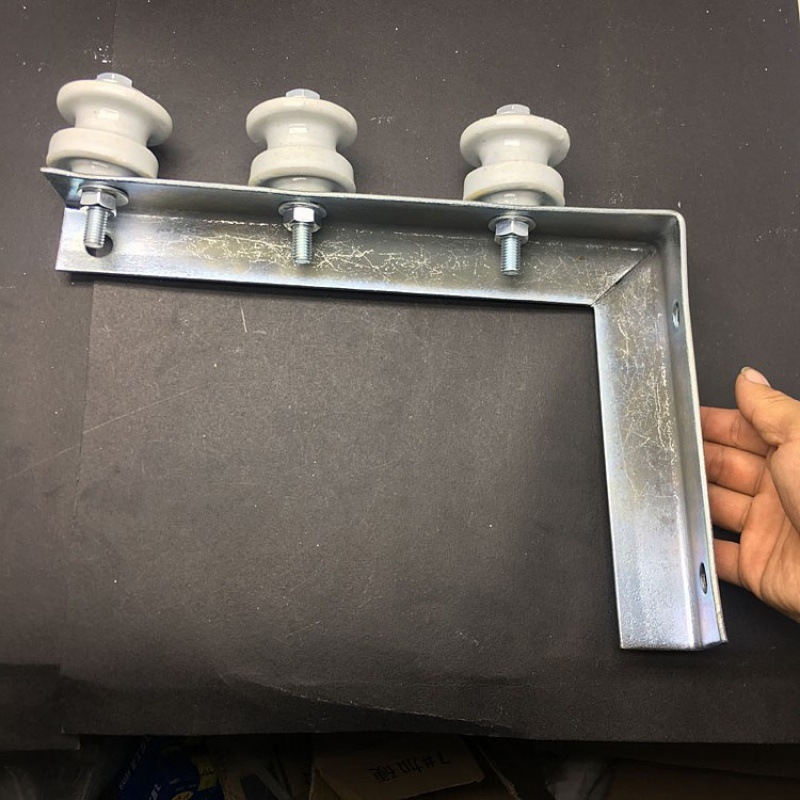 Trikampis geležinis kabelių laikiklis išoriniam sienai - Yangtang, modelis: Įvairūs