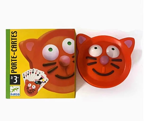 Djeco kartu galda spēle ar loģisku domāšanu un dzīvnieku tērēšanās tēmu — materiāli: plastmasa un papīrs; vecums 4–14 gadi; veicina intelektuālo attīstību, roku darbību un interaktīvu spēli.